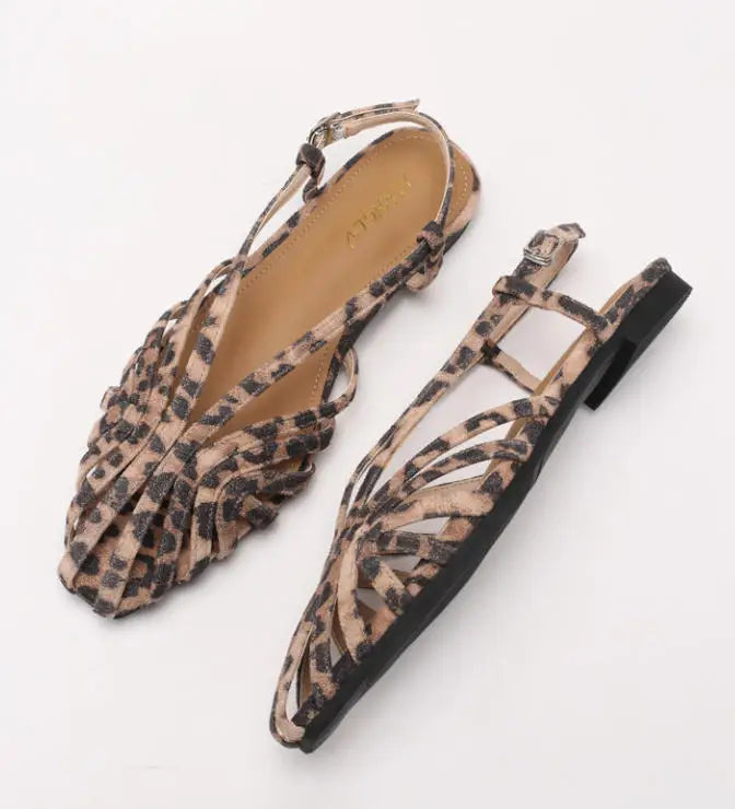 Sandali Intrecciati Elegance – Flat Estivi Chic con Cinturino